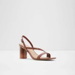 Aldo Adiemwen 12 Aldo Adiemwen -Ralph Lauren Store adiemwen red 610 002 033 alt3 sq nt sw