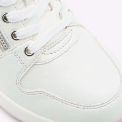 Aldo Adwiwiah -Ralph Lauren Store adwiwiah pink 690 002 043 detail sq nt 2018x2018 ea2158ee 459b 42d8 a2ee 208f06aae397 sw