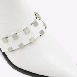 Aldo Ambara 15 Aldo Ambara -Ralph Lauren Store ambara white 100 001 004 detail sq nt 2018x2018 91ab706b 1677 44ff 9dbc 826b4ded8e28 sw