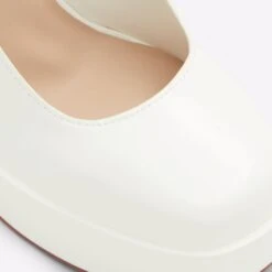 Aldo Anjie -Ralph Lauren Store anjie white 115 002 033 detail sq nt 2018x2018 fca6774f c0a3 4149 9044 10ba922011a2