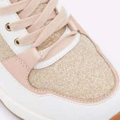 Aldo Asilahan 15 Aldo Asilahan -Ralph Lauren Store asilahan pink 653 002 029 detail sq nt 2018x2018 5c157bbb c225 43d3 96d7 c50173698b48 sw