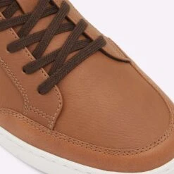 Aldo Assimilis -Ralph Lauren Store assimilis brown 220 002 043 detail sq nt 2018x2018 1d868b27 833b 4bd6 8475 13cc5b6a1094 sw