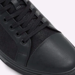 Aldo Astalewen 15 Aldo Astalewen -Ralph Lauren Store astalewen black 001 002 044 detail sq nt 2018x2018 7f47d3ae f402 458e 99db ccda91a29b5f sw