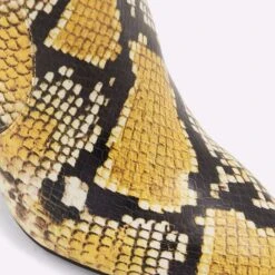 Aldo Aurellane 13 Aldo Aurellane -Ralph Lauren Store aurellane yellow 740 002 044 detail sq nt 2018x2018 eea8b612 9e1f 49ba 9798 e1a017236e5e sw