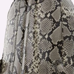 Aldo Azarian -Ralph Lauren Store azarian beige 101 002 044 detail sq nt 2018x2018 754c8261 d859 4330 b614 bc2e5166e04d sw