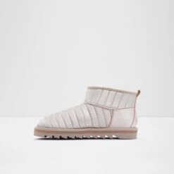 Aldo Bearie 11 Aldo Bearie -Ralph Lauren Store bearie pink 653 002 029 alt2 sq nt 1600x1600 789e3de3 3c17 41af a9dd 07c99e6cb140 sw