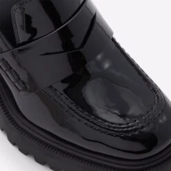 Aldo Bigstage -Ralph Lauren Store bigstage black 007 002 033 detail sq nt 2018x2018 cb410591 5d84 413c a486 d6b4f12f860d