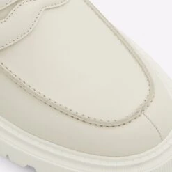 Aldo Bigthink -Ralph Lauren Store bigthink white 121 001 043 detail sq nt 2018x2018 ed7755a6 e6d5 4c37 8159 2b4d3f1cb8df