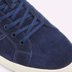 Aldo Binswood 13 Aldo Binswood -Ralph Lauren Store binswood blue 410 001 046 detail sq nt 2018x2018 33271344 aa0e 46b7 8293 ce331b1d8aa2 sw