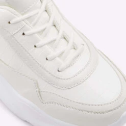 Aldo Binx -Ralph Lauren Store binx white 100 002 029 detail sq nt 2018x2018 d0d093d8 55d6 40de 9b85 f5ca4d49e31f sw