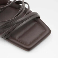 Aldo Bodisse -Ralph Lauren Store bodisse red 640 002 043 alt4 sq nt 1600x1600 f3eaf00c fdaf 443a 94ff b7b062601a38 sw