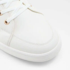 Aldo Brauer -Ralph Lauren Store brauer white 100 002 043 alt4 sq nt 1600x1600 73d75f56 1a1e 43c1 b483 b691037cf93b sw