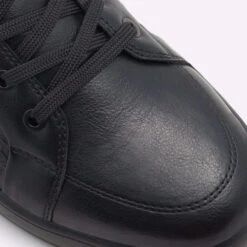 Aldo Brauerr -Ralph Lauren Store brauerr black 001 002 008 detail sq nt 2018x2018 507be597 eaa0 425e 8581 6dadd18eaf7e sw