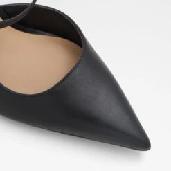 Aldo Brunette -Ralph Lauren Store brunette black 001 001 043 alt4 sq nt 1600x1600 16a7aa86 270f 4f2c 834e 46c782f4ce68