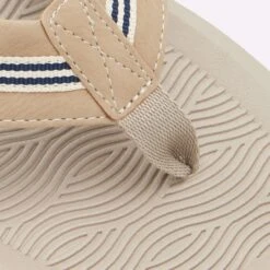 Aldo Burges -Ralph Lauren Store burges brown 240 002 031 detail sq nt 2018x2018 4ccff28e 4149 4233 a54b a4f05a588e63 sw