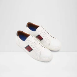 Aldo Burngup -Ralph Lauren Store burngup white 110 001 043 alt3 sq nt 1600x1600 82425a04 38ce 4fe7 8b17 94bac97f1863 sw