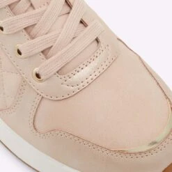 Aldo Calaennon -Ralph Lauren Store calaennon beige 271 002 039 detail sq nt 2018x2018 1b09ca5d 0f2e 42da 9ff3 395cb13e0f1b sw
