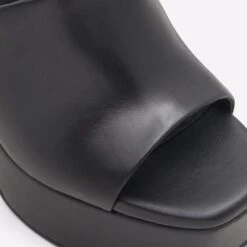 Aldo Cassey 15 Aldo Cassey -Ralph Lauren Store cassey black 001 001 043 detail sq nt 2018x2018 c4c56211 90a8 4d4b a0b7 75978bf7b32e