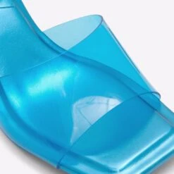 Aldo Cassilia -Ralph Lauren Store cassilia blue 420 002 020 detail sq nt 2018x2018 9d83e66c cca6 4a3d 9acf bcfe187fc86e