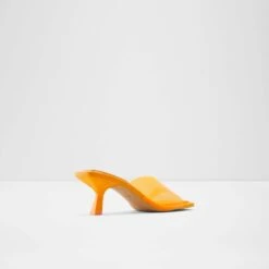 Aldo Cassilia -Ralph Lauren Store cassilia orange 800 002 020 alt1 sq nt 1600x1600 5aabbf76 5aec 4e4e 896e 5e5593fc8b51 sw