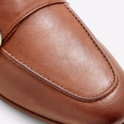 Aldo Cavafi -Ralph Lauren Store cavafi brown 220 001 043 detail sq nt 2018x2018 f7421862 6de7 4b73 9c94 28353336da22