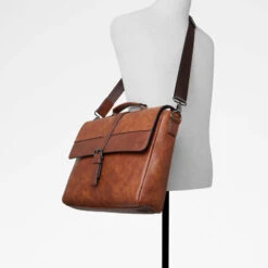 Aldo Cedro -Ralph Lauren Store cedro brown 220 002 034 alt3 sq nt 1600x1600 9645e285 f082 4cc3 bb6c 56cc7c979976 sw