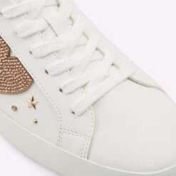 Aldo Chaus -Ralph Lauren Store chaus white 110 002 043 detail sq nt 2018x2018 f0cd8ee2 5c92 429f 82f0 d8f4922883ea sw