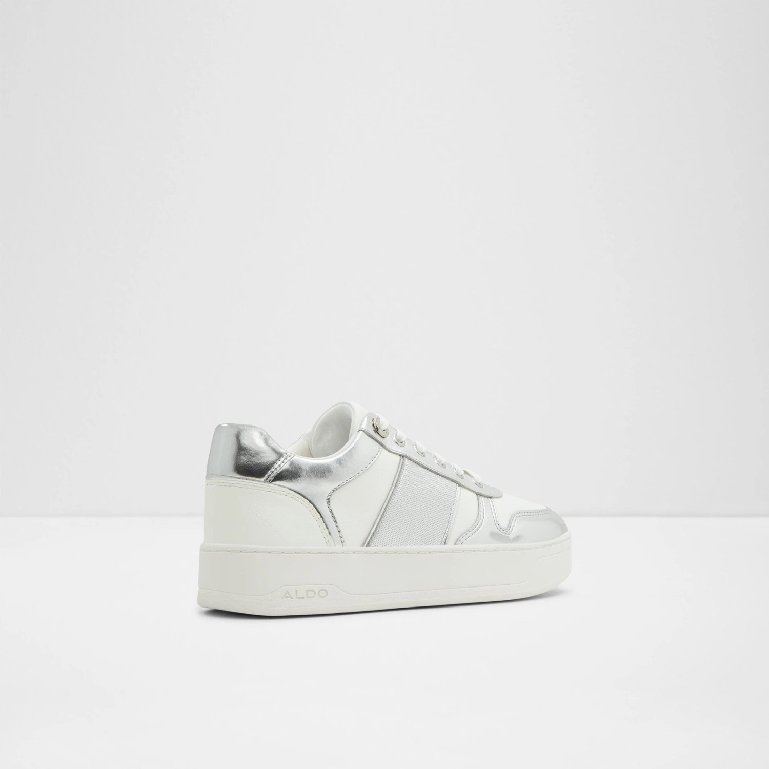 Aldo Clubhouse 4 Aldo Clubhouse - Image 4