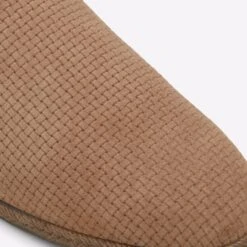 Aldo Comodo 17 Aldo Comodo -Ralph Lauren Store comodo brown 230 001 008 detail sq nt 2018x2018 124fff4b d12b 4262 858f c0b7ff526b0c