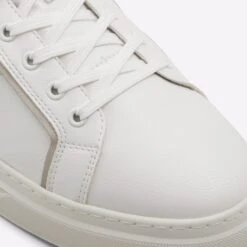 Aldo Courtline -Ralph Lauren Store courtline white 100 002 029 detail sq nt 2018x2018 440e2dbe 4032 4502 9fbe 31e9113c06a7