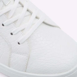 Aldo Cowien -Ralph Lauren Store cowien white 100 002 004 detail sq nt 2018x2018 0c3060cd 98e4 4ba0 aef6 53eb379170e9 sw