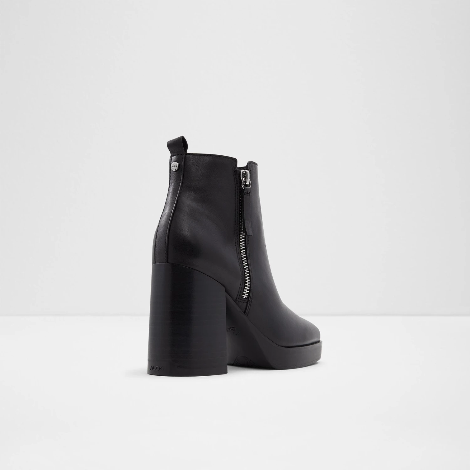 Aldo Cremella 3 Aldo Cremella - Image 3