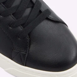 Aldo Daossi 15 Aldo Daossi -Ralph Lauren Store daossi black 001 002 008 detail sq nt 2018x2018 77780f84 967c 4db4 b547 5650cd24ca6c sw