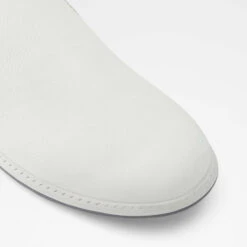 Aldo Davit 13 Aldo Davit -Ralph Lauren Store davit white 100 002 031 alt4 sq nt 1600x1600 1482e058 2449 43e3 9cd5 f8a3b01d618e sw