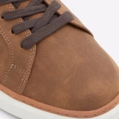 Aldo Deerford -Ralph Lauren Store deerford brown 230 002 031 detail sq nt 2018x2018 37b2207a d868 47f5 b278 fd9dcc86663a