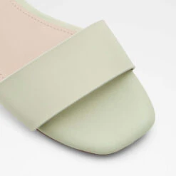 Aldo Doredda -Ralph Lauren Store doredda green 320 001 043 alt4 sq nt 1600x1600 9f869b08 2bce 4239 8500 3a336d0f15d3 sw