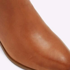 Aldo Dudinin 13 Aldo Dudinin -Ralph Lauren Store dudinin brown 220 001 043 detail sq nt 2018x2018 a536fce3 bb0a 4c70 bdd7 4b7f73744821 sw