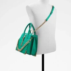 Aldo Emeraude -Ralph Lauren Store emeraude green 300 002 039 alt3 sq nt 1600x1600 4d3f6a21 e996 4a60 bd55 731bd7d39267 sw