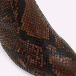 Aldo Eowaodia 13 Aldo Eowaodia -Ralph Lauren Store eowaodia brown 200 002 044 detail sq nt 2018x2018 088bec8d 0778 4100 bb50 b2926be702a7 sw