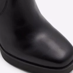 Aldo Equine -Ralph Lauren Store equine black 001 002 043 detail sq nt 2018x2018 81950dd7 06dc 48de 956f 6d3daf37d6d2