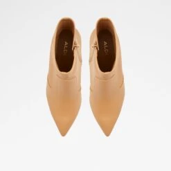 Aldo Fawna -Ralph Lauren Store fawna beige 259 002 043 alt5 sq nt 1600x1600 6bcdcc4e c165 4af6 b8e7 3bdbeaf06f12