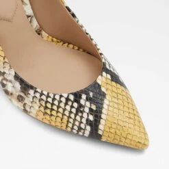 Aldo Febriclya -Ralph Lauren Store febriclya yellow 750 001 044 alt4 sq nt 1600x1600 98e7f0ef b925 482b b897 03aae885b3fa sw