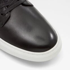 Aldo Fezz -Ralph Lauren Store fezz black 001 001 043 alt4 sq nt 1600x1600 8c7826f3 7327 416a bf9f 3e32f5857fab