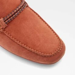 Aldo Fildes -Ralph Lauren Store fildes brown 221 001 046 alt4 sq nt 1600x1600 4d37e98f ede6 4a1e 94a2 b928c5d2c5ed sw