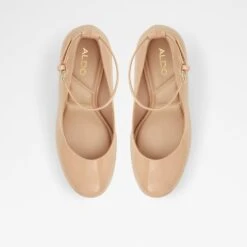 Aldo Fonda 14 Aldo Fonda -Ralph Lauren Store fonda beige 270 002 033 alt5 sq nt 1600x1600 0408b969 e3c3 4519 8524 33b0595cf1d8