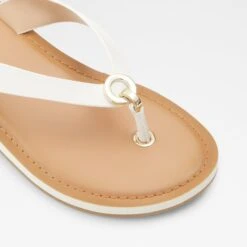 Aldo Galalelian -Ralph Lauren Store galalelian white 100 002 043 alt4 sq nt 1600x1600 2656303e 6ee0 436a a078 2f2068e7ee0e