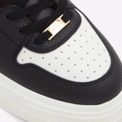 Aldo Goliath -Ralph Lauren Store goliath black 001 002 029 detail sq nt 2018x2018 4349898c 5ea9 4623 b7a8 c8c129322041