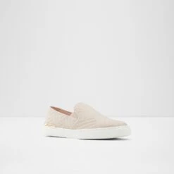 Aldo Gung 12 Aldo Gung -Ralph Lauren Store gung pink 680 002 008 alt3 sq nt 1600x1600 0b7864e1 293d 41fe 8585 b9d7c9043cc0