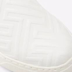 Aldo Gung -Ralph Lauren Store gung white 100 002 008 detail sq nt 2018x2018 e54ab33d 8ea7 4c86 8fe0 8057ddb353af