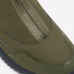 Aldo Gurdis -Ralph Lauren Store gurdis beige 250 002 029 detail sq nt 2018x2018 382c15f3 304e 49dc 9a90 54bc888bc9f3